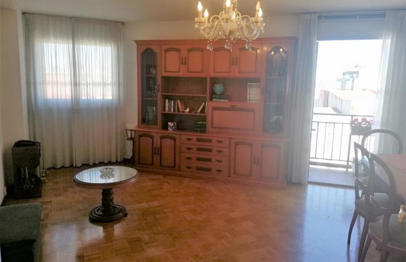 En venta piso en Avda. Arteixo