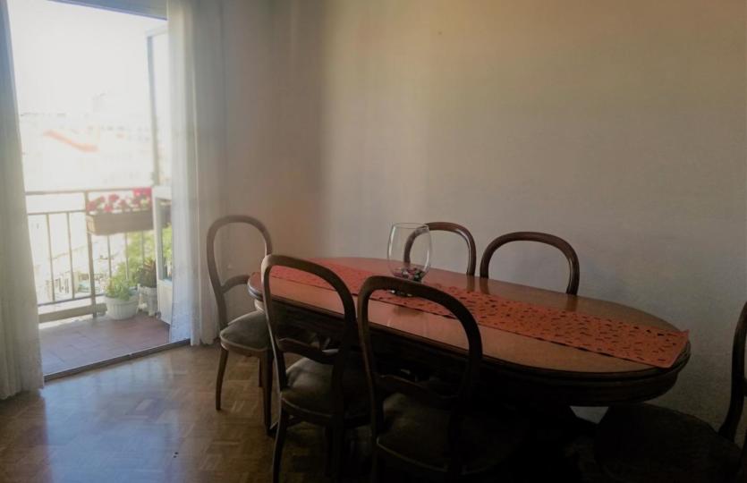 En venta piso en Avda. Arteixo