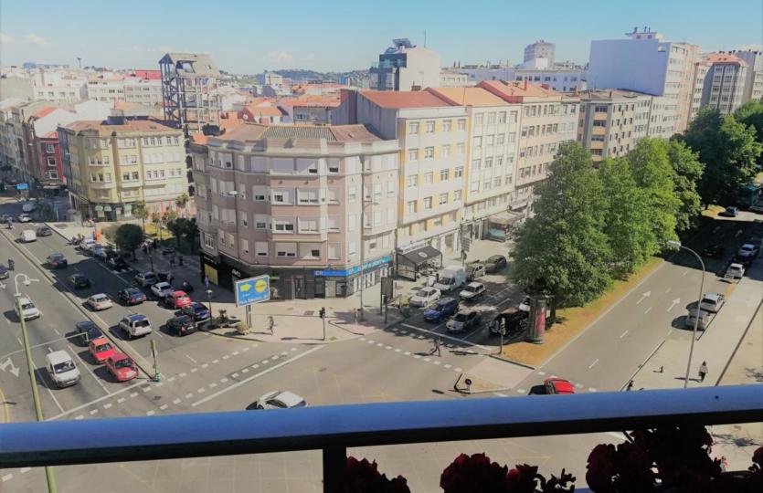 En venta piso en Avda. Arteixo