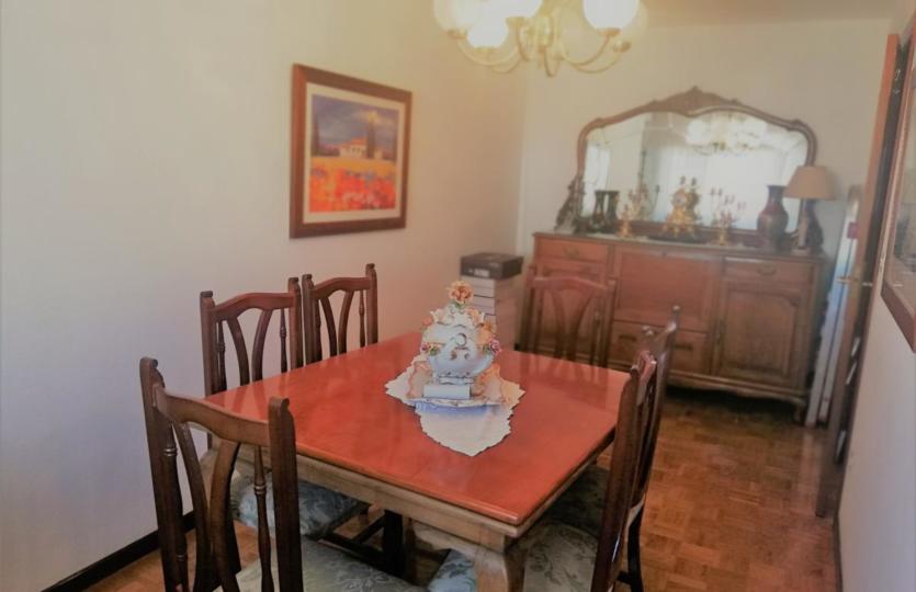 En venta piso en Avda. Arteixo