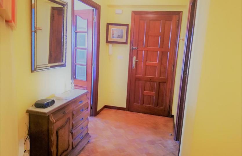 En venta piso en Avda. Arteixo