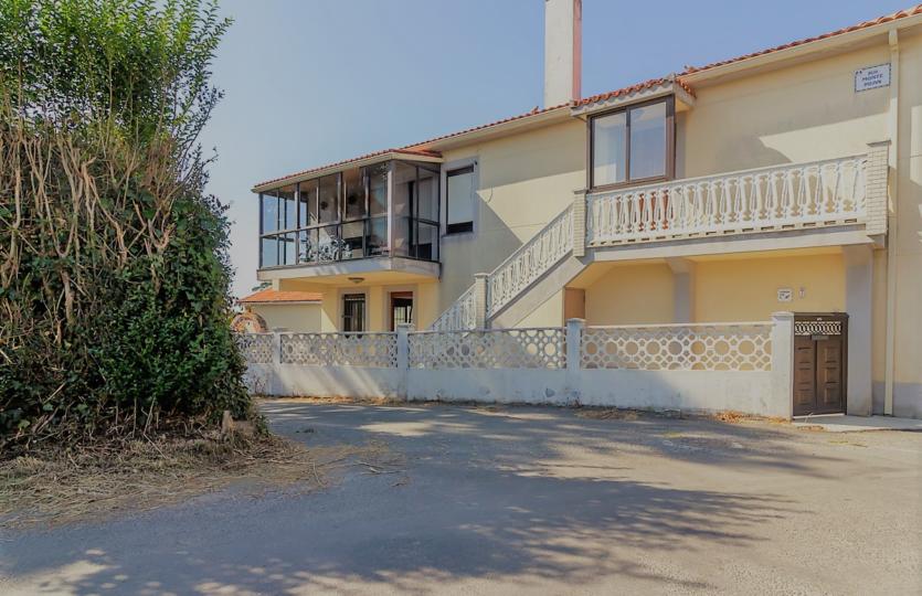 En Mera, se vende casa