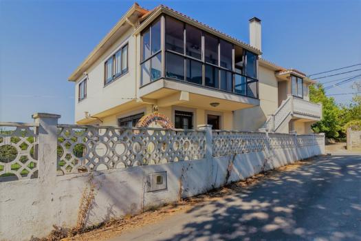 VENDIDO – En Mera, se vende casa