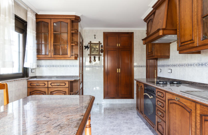 En Mera, se vende casa