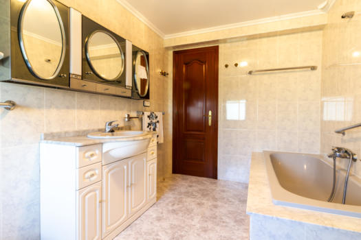 VENDIDO – En Mera, se vende casa