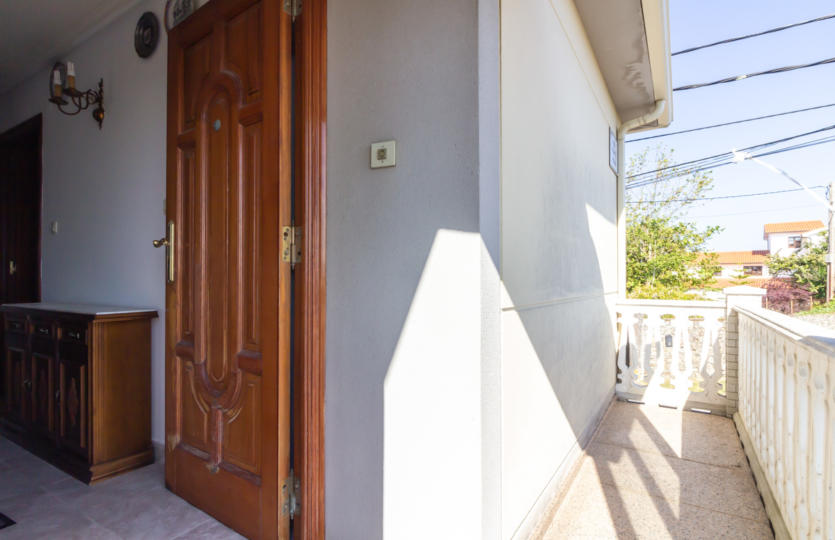 En Mera, se vende casa