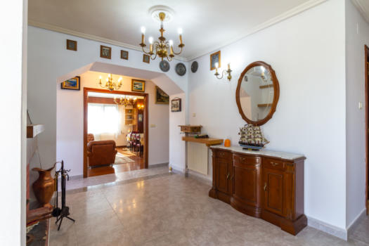 VENDIDO – En Mera, se vende casa