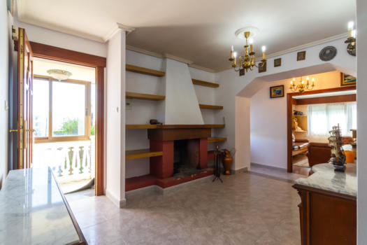 VENDIDO – En Mera, se vende casa