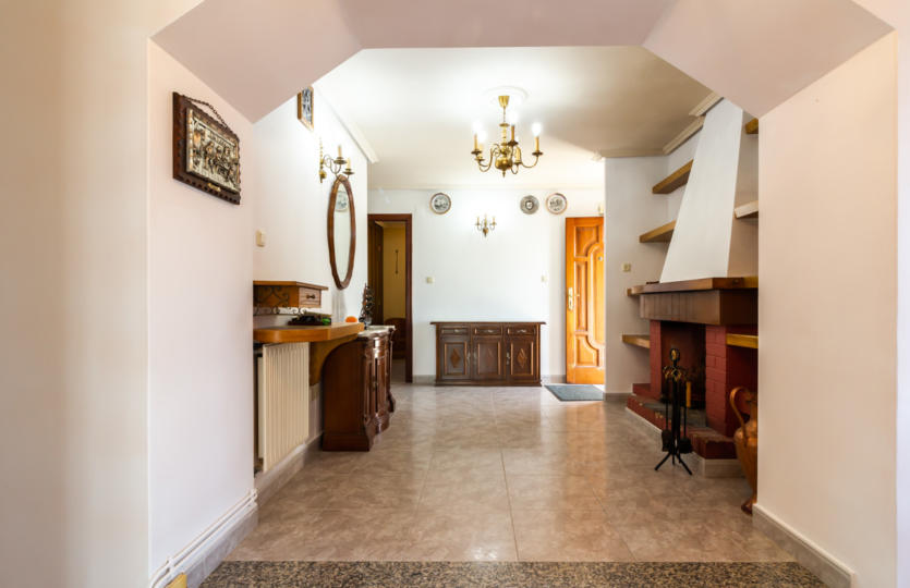 En Mera, se vende casa