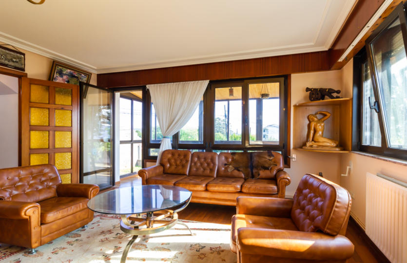 En Mera, se vende casa