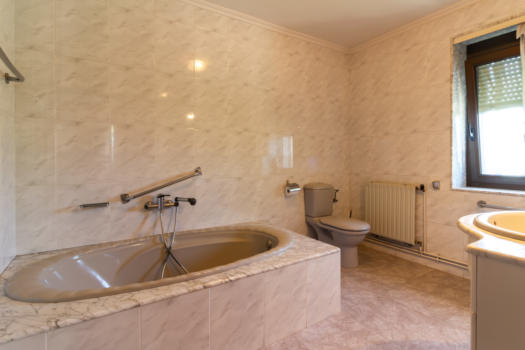 VENDIDO – En Mera, se vende casa