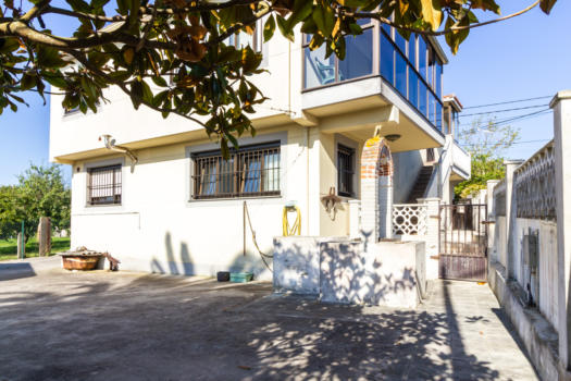 VENDIDO – En Mera, se vende casa