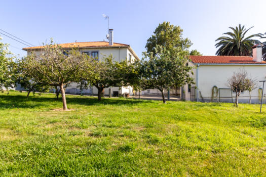 VENDIDO – En Mera, se vende casa