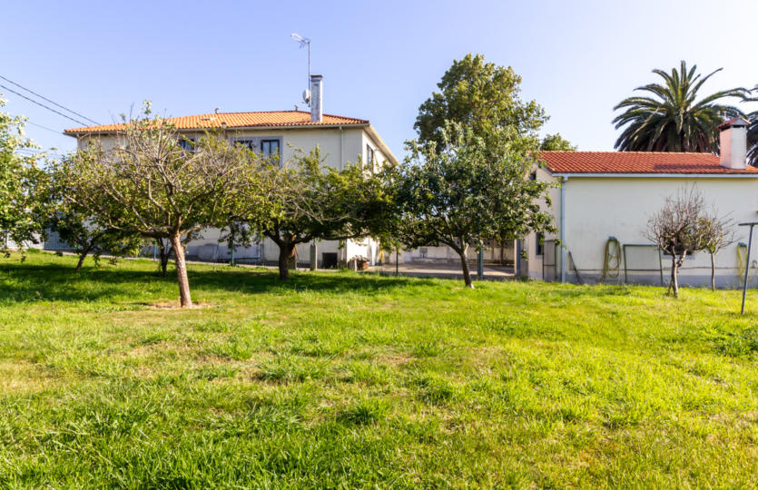 En Mera, se vende casa
