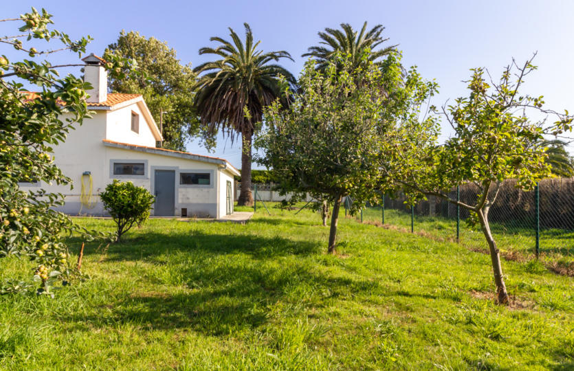 En Mera, se vende casa