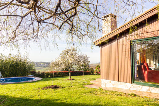 VENDIDO – En venta casa y bungalow en Abegondo