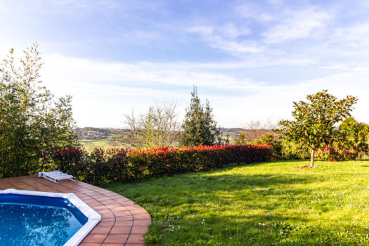 VENDIDO – En venta casa y bungalow en Abegondo