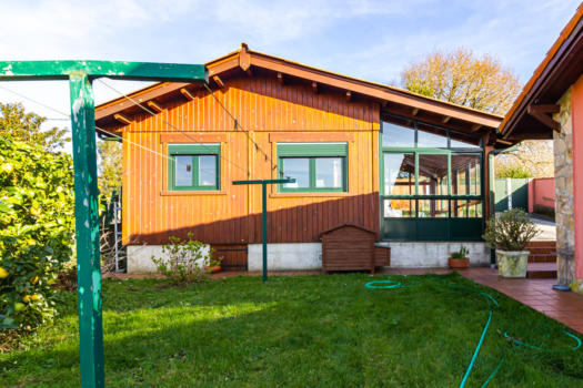 VENDIDO – En venta casa y bungalow en Abegondo