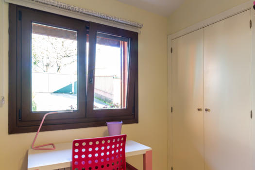 VENDIDO – En venta casa y bungalow en Abegondo