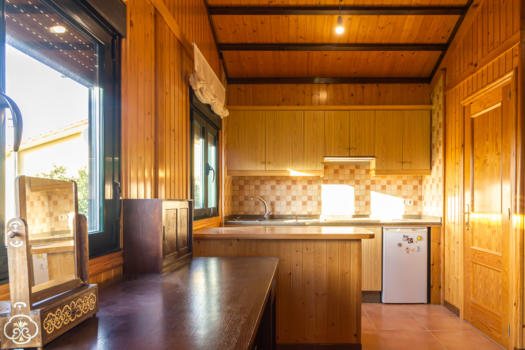 VENDIDO – En venta casa y bungalow en Abegondo