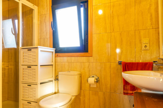 VENDIDO – En venta casa y bungalow en Abegondo