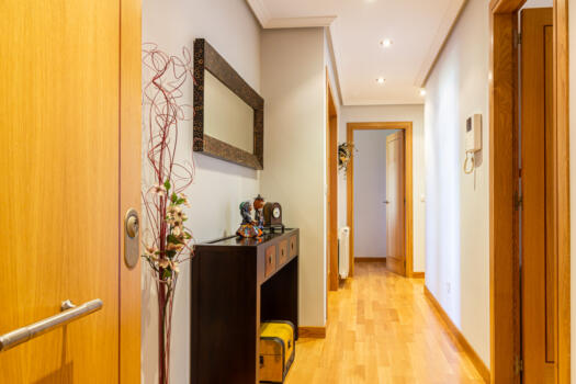 VENDIDO – Se vende estupendo piso con vistas