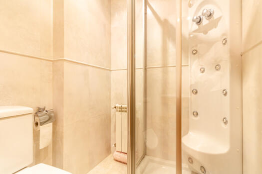 VENDIDO – Se vende estupendo piso con vistas