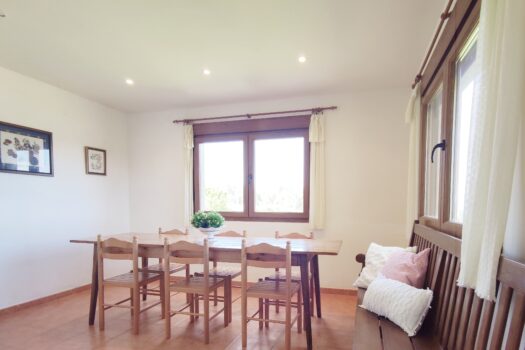 VENDIDO – En la costa, se vende casa con vistas