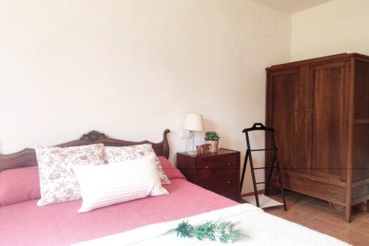 VENDIDO – En la costa, se vende casa con vistas