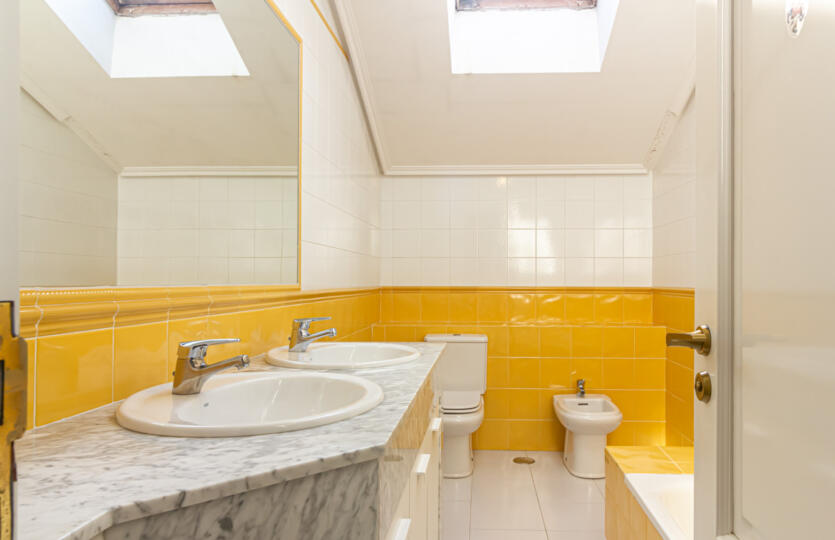 Se vende casa en Bergondo