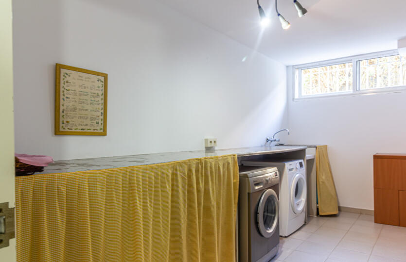 Se vende casa en Bergondo