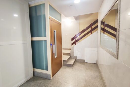 VENDIDO – En la Ciudad Vieja se vende piso