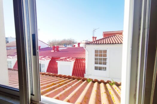 VENDIDO – En la Ciudad Vieja se vende piso