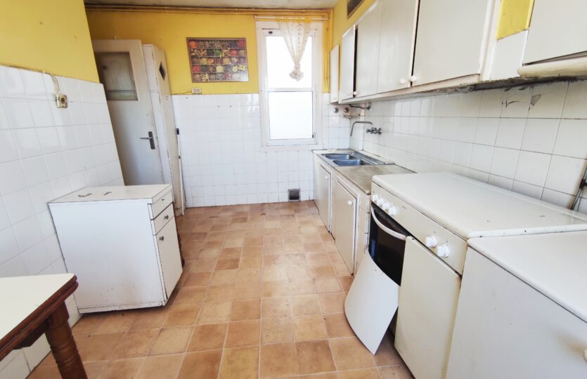 Se vende piso en la Ciudad Vieja