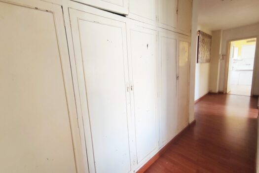 VENDIDO – En la Ciudad Vieja se vende piso