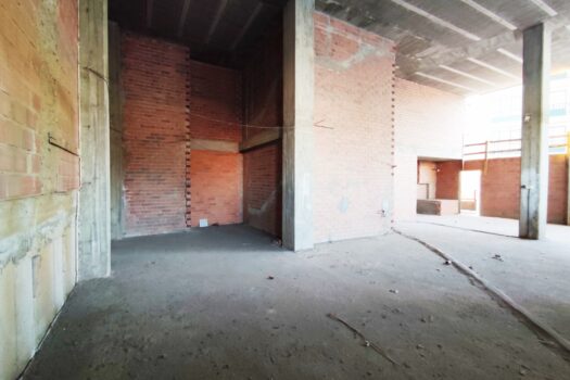 En Betanzos, local comercial en venta