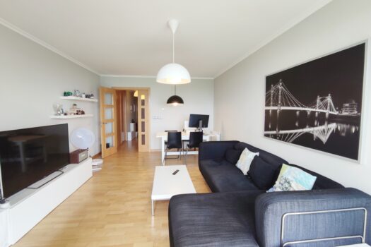 VENDIDO – Se vende exclusivo piso con piscina y vistas al mar