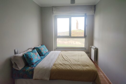 VENDIDO – Se vende exclusivo piso con piscina y vistas al mar