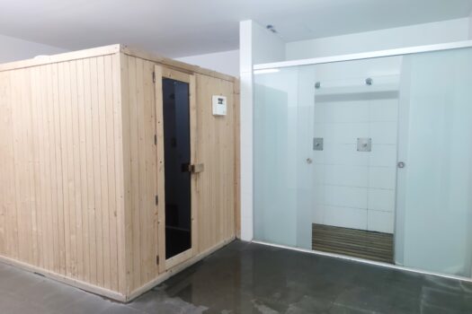 VENDIDO – Se vende exclusivo piso con piscina y vistas al mar