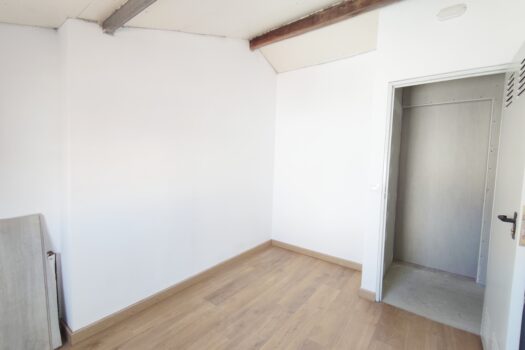 VENDIDO-Piso en venta con terraza, a estrenar