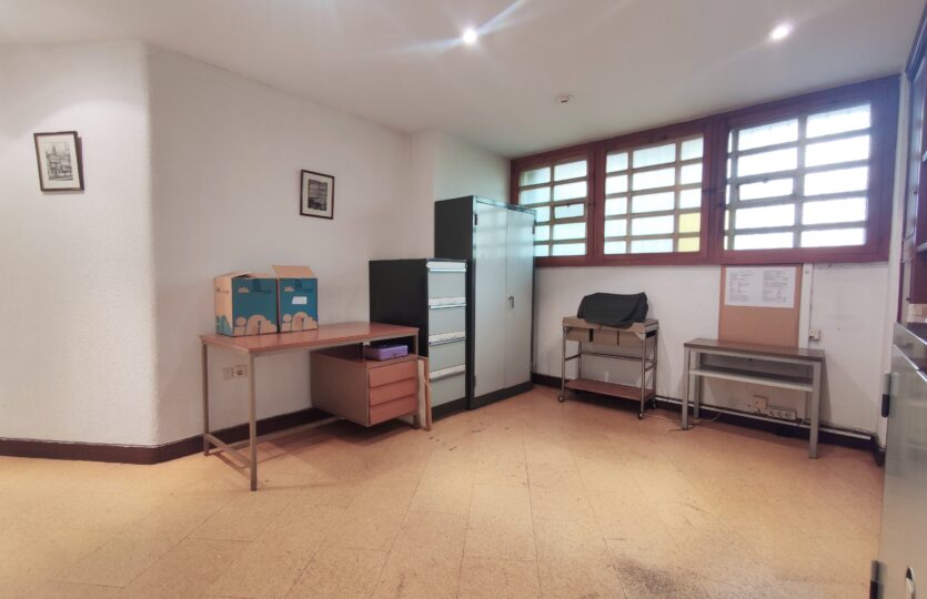 En venta céntrica entreplanta de oficinas