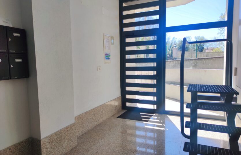 Se vende piso en Ares