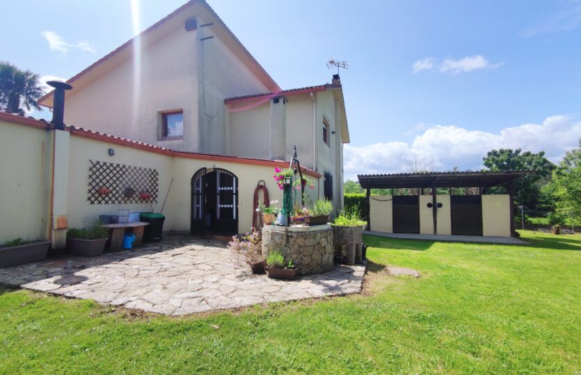 Se vende casa en Cecebre
