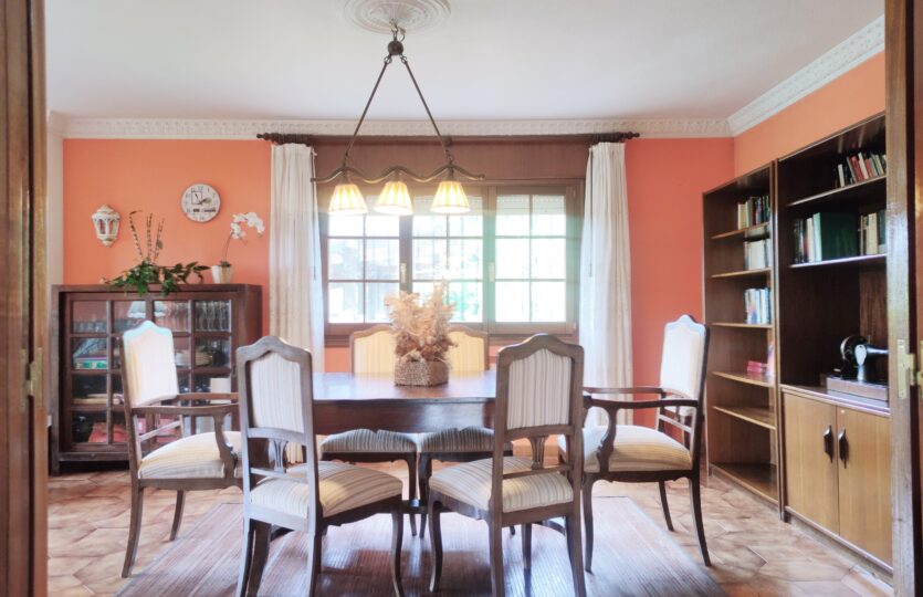 Se vende casa en Cecebre