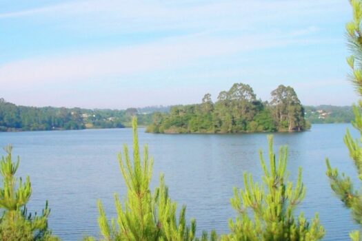 VENDIDO. Se vende casa al lado del embalse de Cecebre