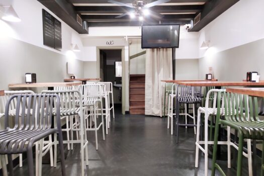 VENDIDO-Local comercial en venta en la Plaza de España en A Coruña