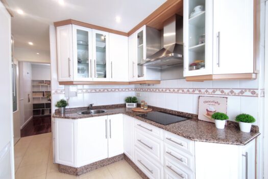 VENDIDO. En venta soleado piso céntrico