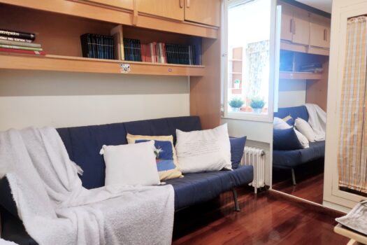 VENDIDO. En venta soleado piso céntrico