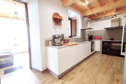 En venta casa de piedra rehabilitada