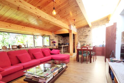 En venta casa de piedra rehabilitada